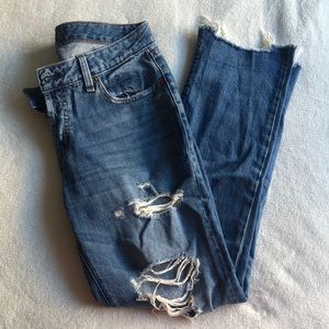 Low rise slim boyfriend A&F jeans